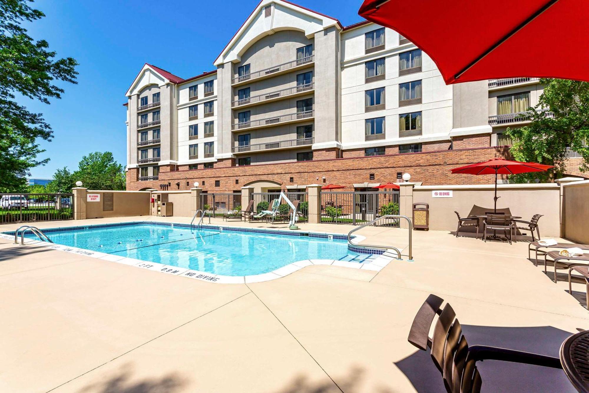 Hyatt Place Kansas City/Overland Park/Convention Center Exterior foto