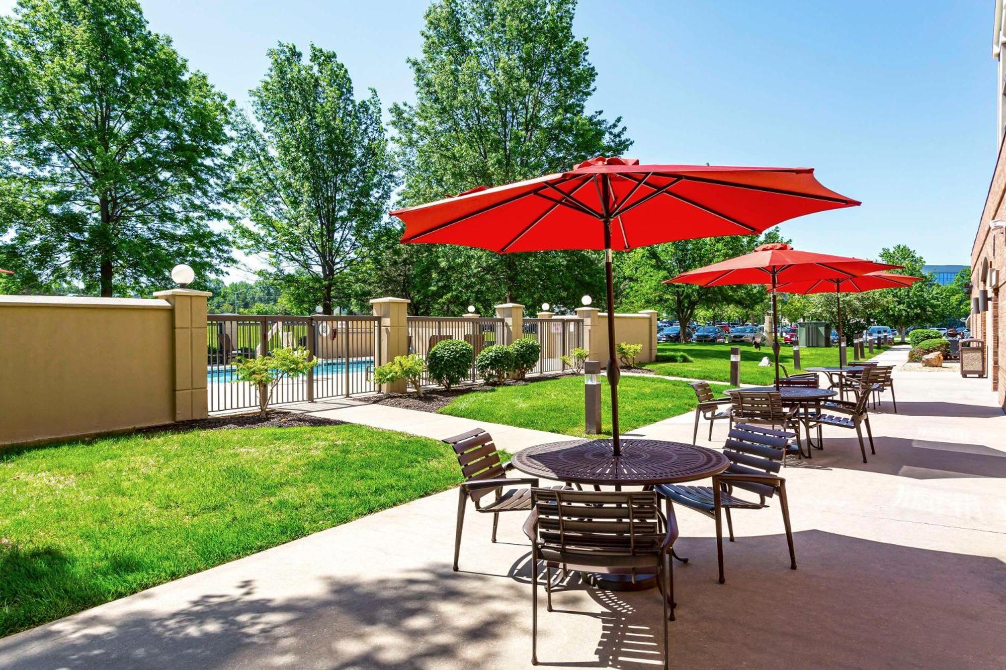 Hyatt Place Kansas City/Overland Park/Convention Center Exterior foto